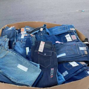 Palettes de jeans Levi’s (tailles assorties)