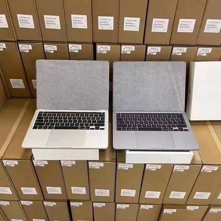 Palette de 50 MacBook Air (2020) d’Apple – Neufs
